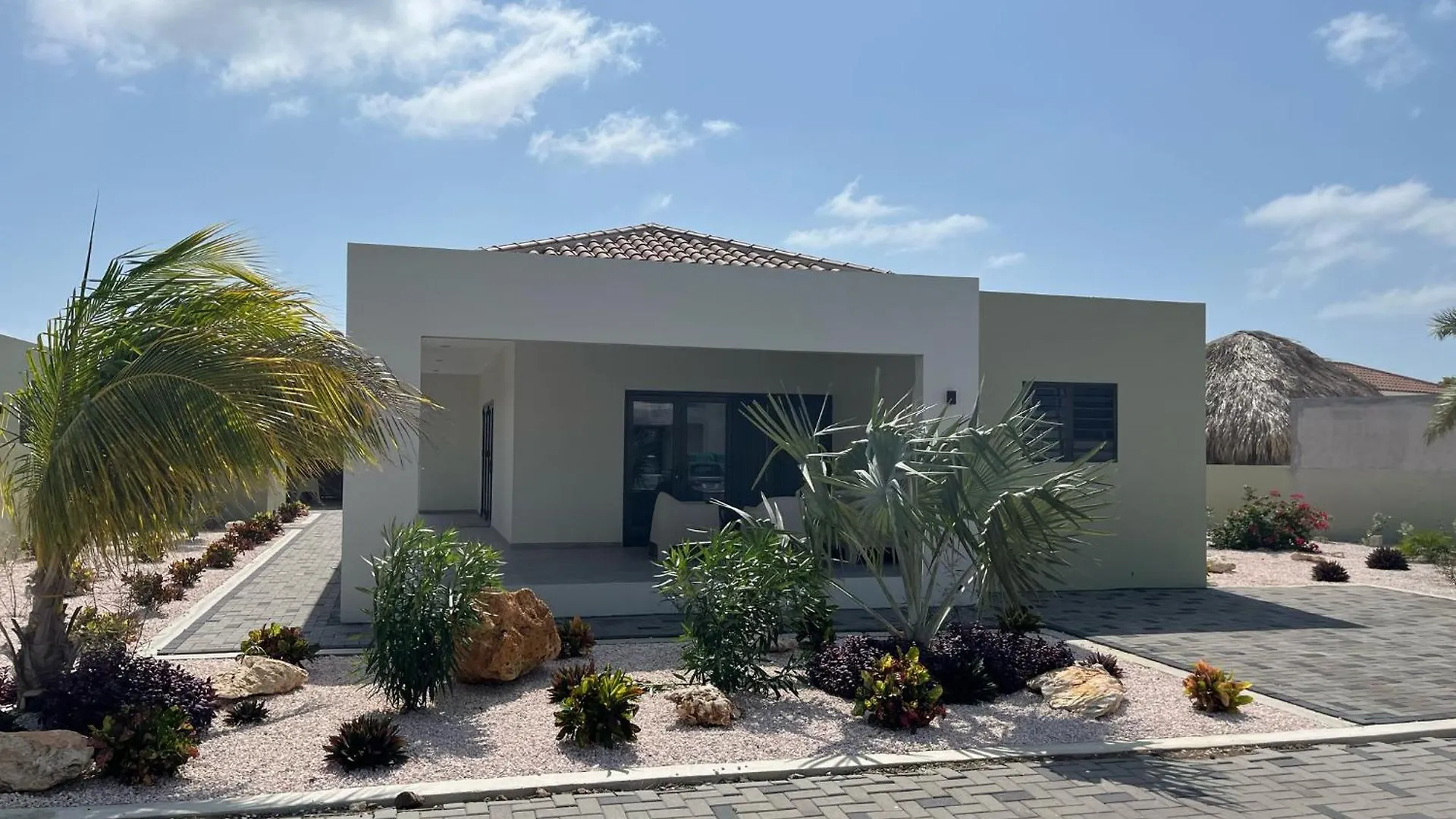 Paradise Villa Met Prive Zwembad, Mambo Beach contacts