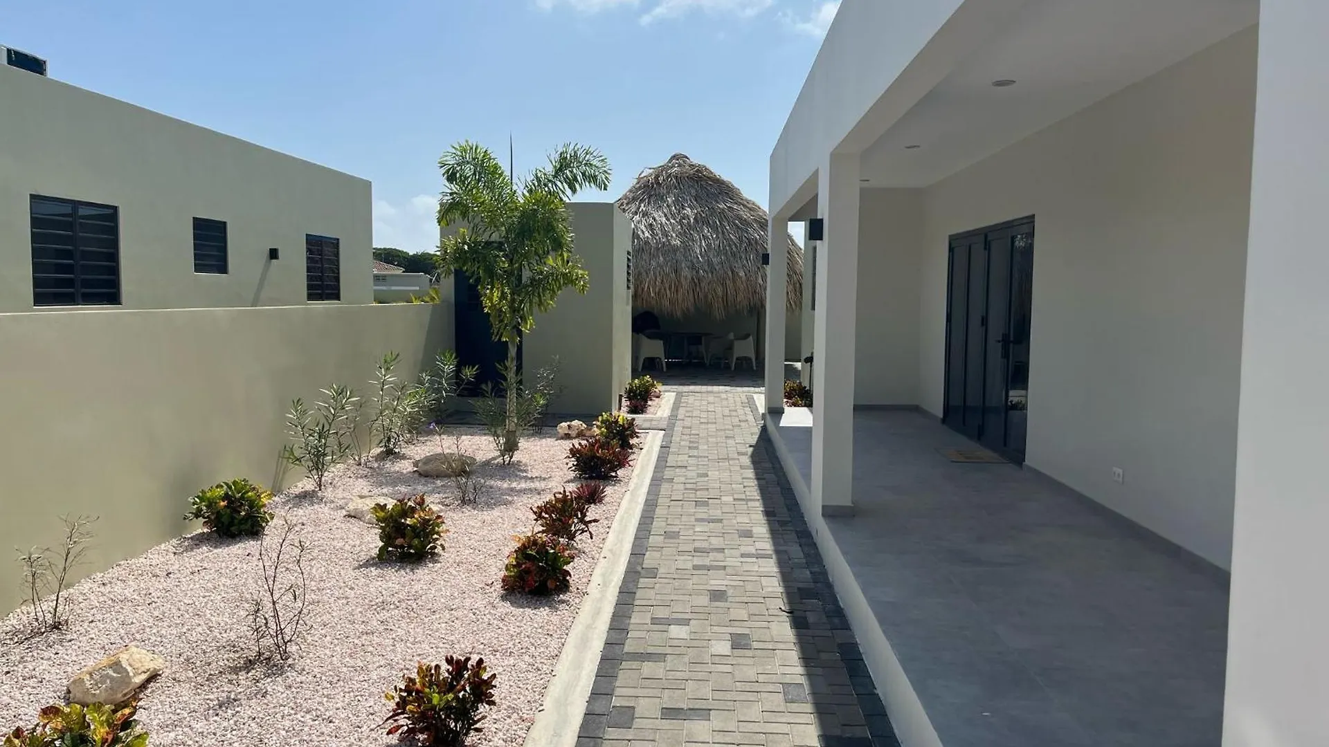Paradise Villa Met Prive Zwembad, Mambo Beach Willemstad